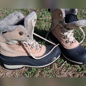 The North Face Women's Tan and Black Insulated Winter Boots
